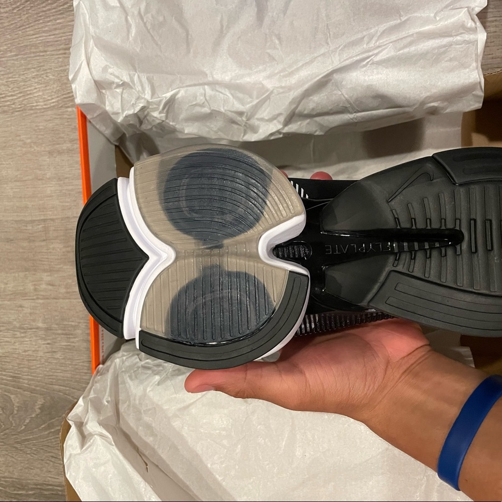 Nike AirZoom SuperRep 2 size 10 - Picture 3 of 4